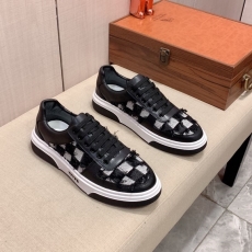 Gucci Low Shoes